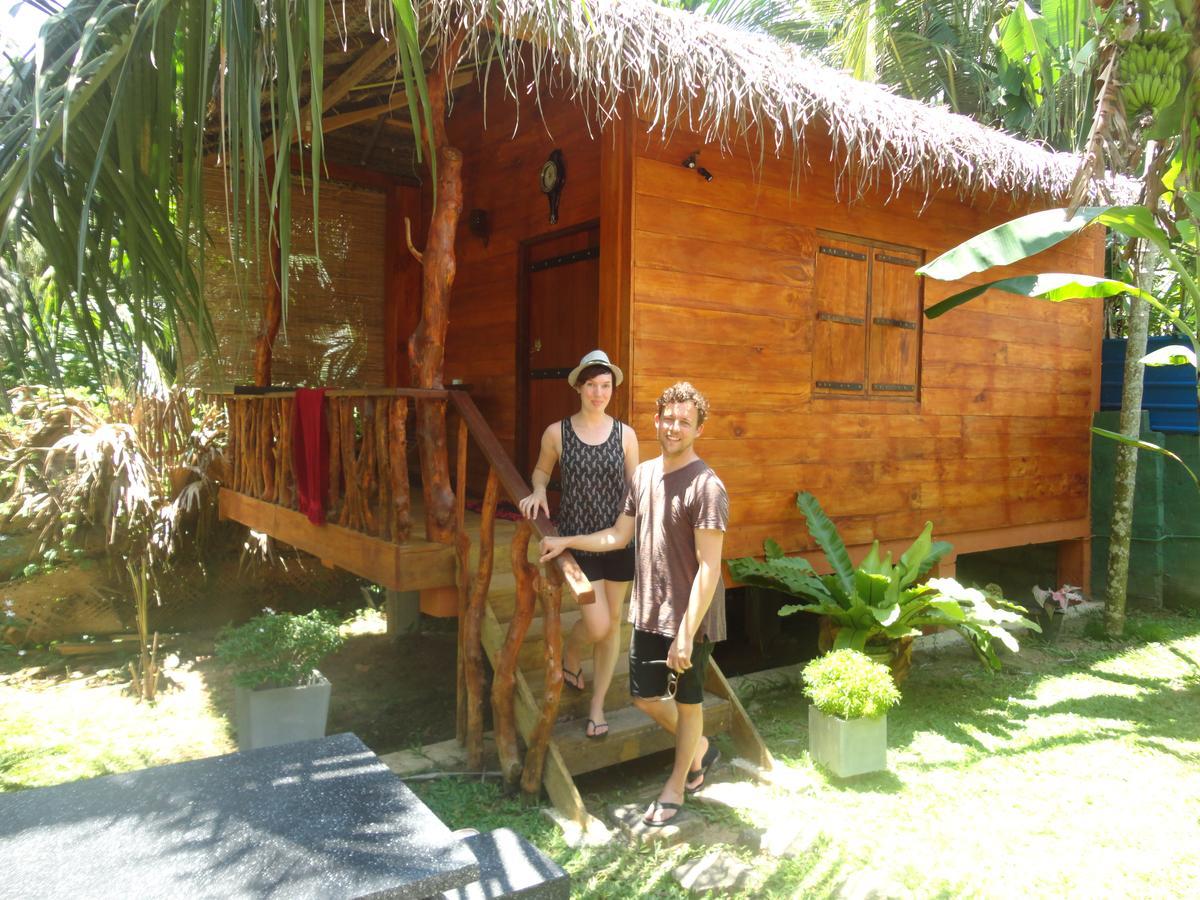 Hotel The Green Station Dikwella Exterior foto